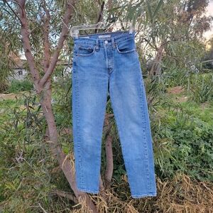 Levi's High Rise Wedgie Women Jeans Skinny - Blue 24 x 28